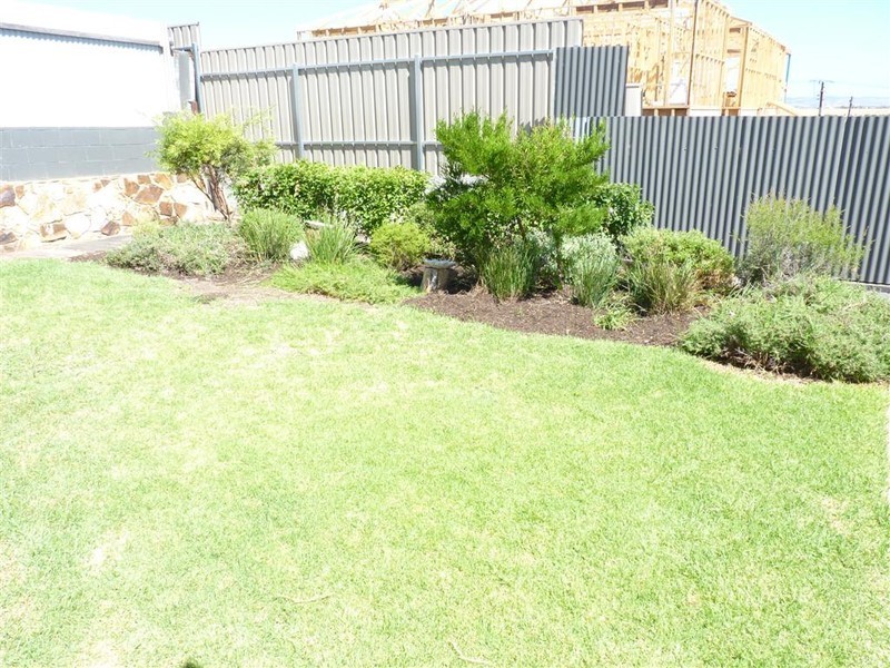 Unit 4, 16 Alexander Terrace, Port Noarlunga SA 5167