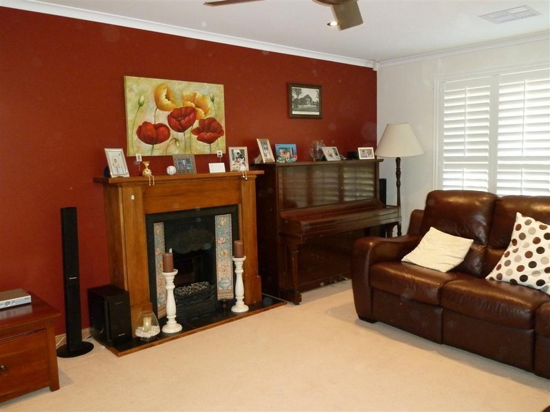 48 Horseshoe Drive, Woodcroft SA 5162