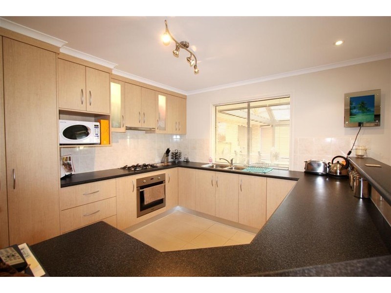 18 Mast Avenue, Seaford Meadows SA 5169