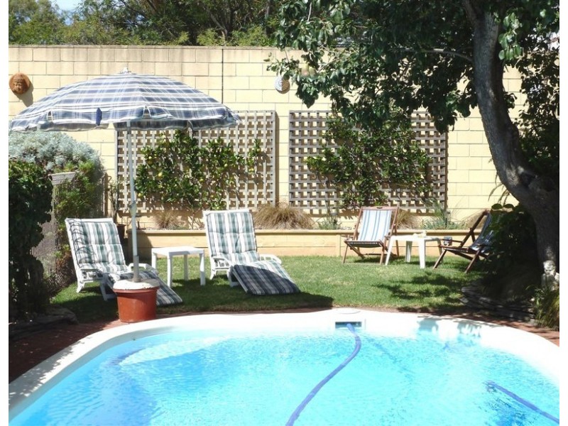 9 St Andrews Tce, Willunga SA 5172