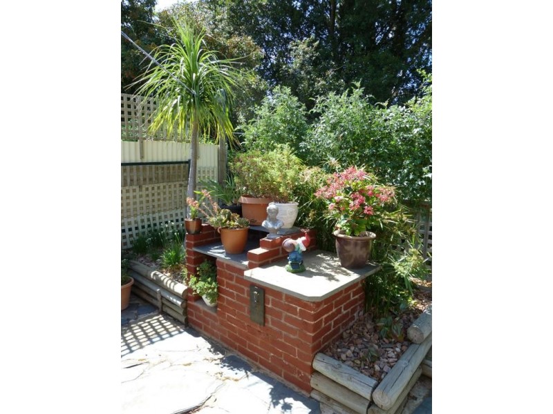 9 St Andrews Tce, Willunga SA 5172