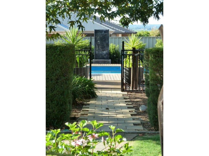 5 Bastian Court, Willunga SA 5172