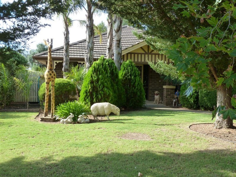 5 Bastian Court, Willunga SA 5172