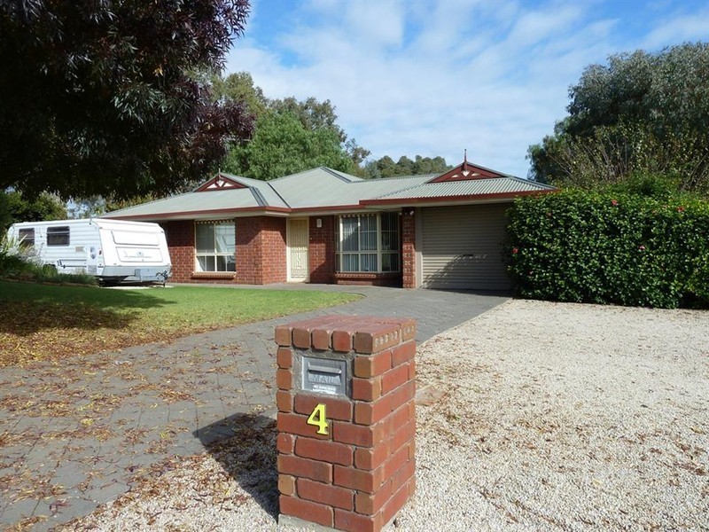 4 Hardy Avenue, Mclaren Vale SA 5171