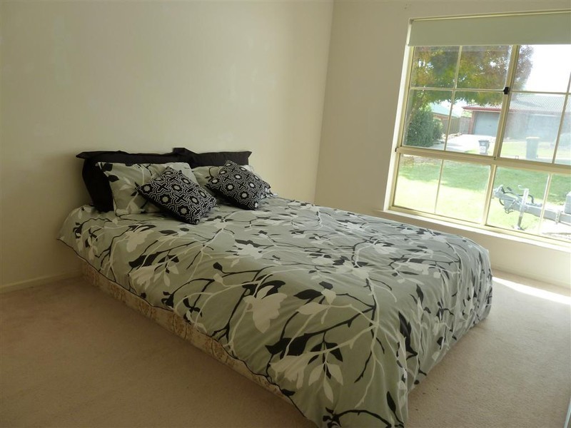 4 Hardy Avenue, Mclaren Vale SA 5171