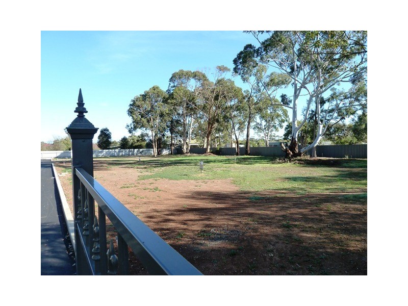 5 Norman Road, Willunga SA 5172