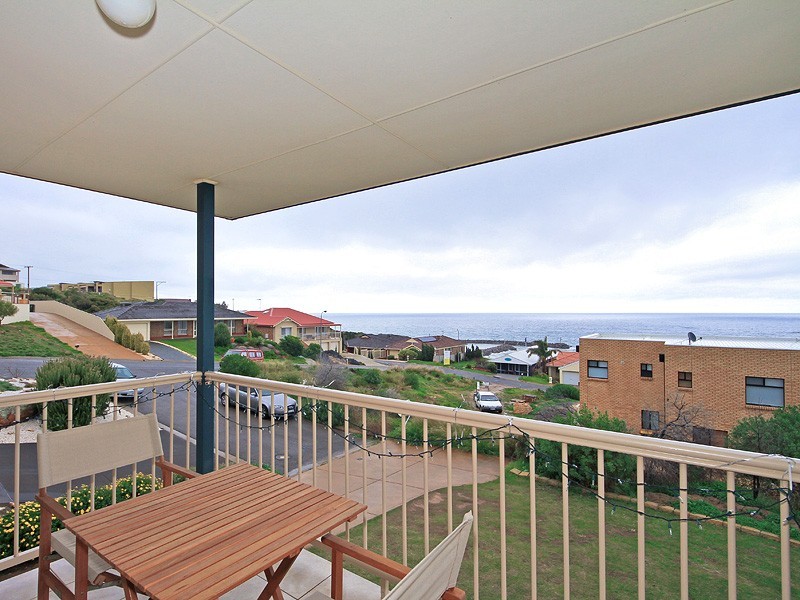 4 Sunset Court, O’sullivan Beach SA 5166
