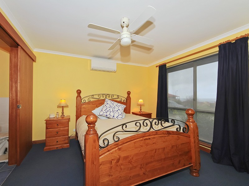 4 Sunset Court, O’sullivan Beach SA 5166