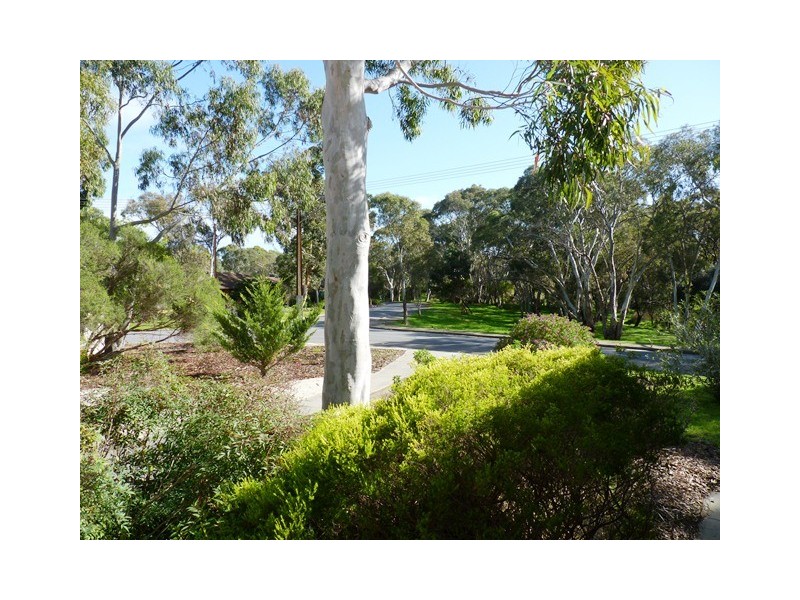2 DUVAL DRIVE, Morphett Vale SA 5162