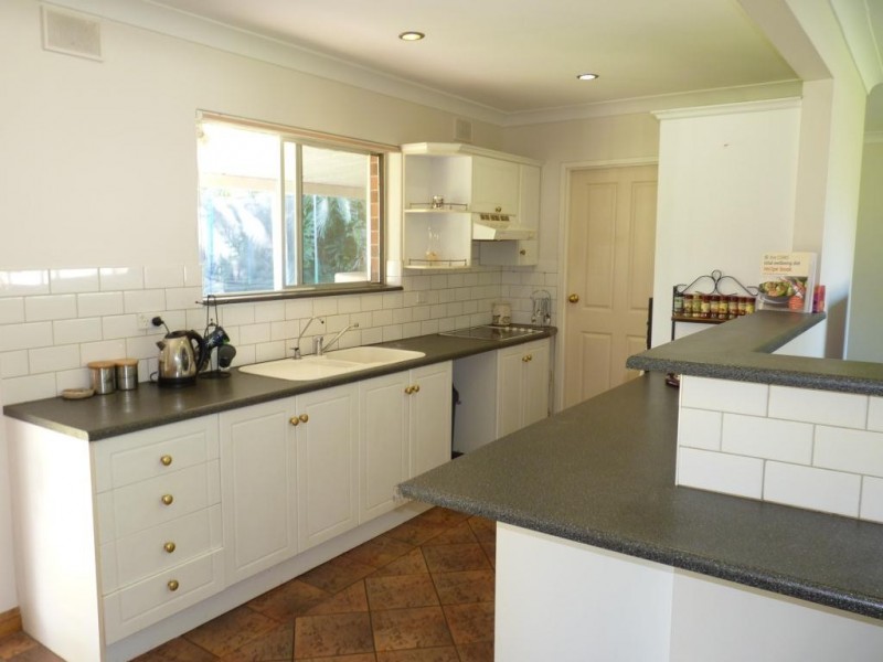 51 Hamilton Road, Aldinga Beach SA 5173