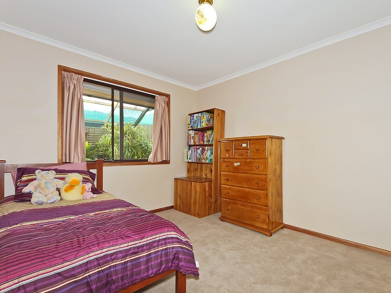 9 Oakhill Crescent, Morphett Vale SA 5162