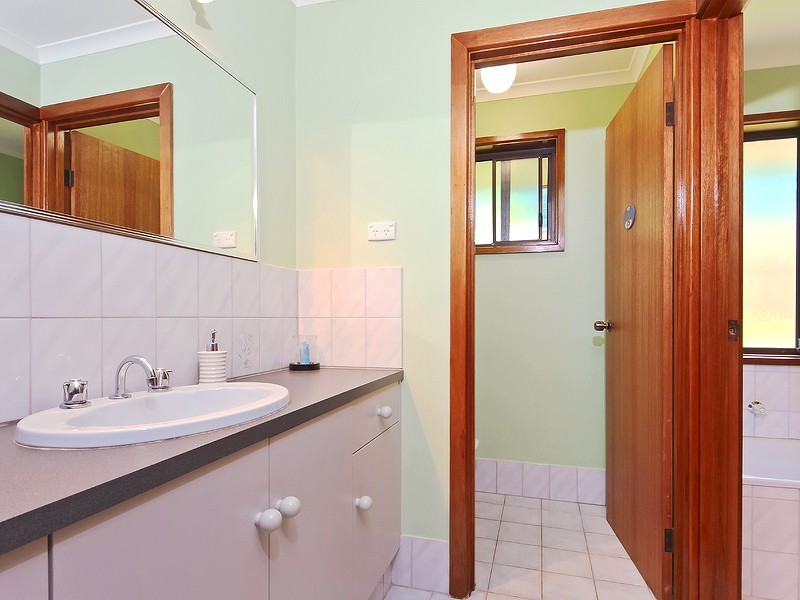 9 Oakhill Crescent, Morphett Vale SA 5162