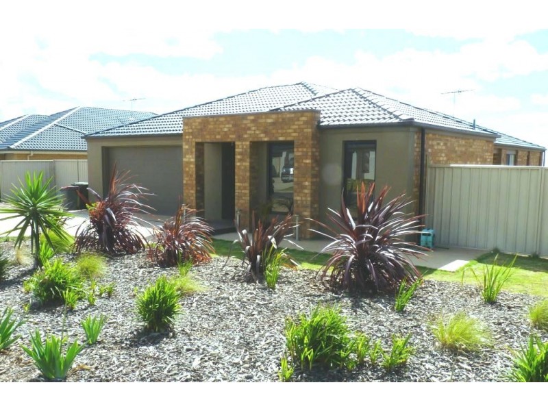 11 Oriana Drive, Sellicks Beach SA 5174