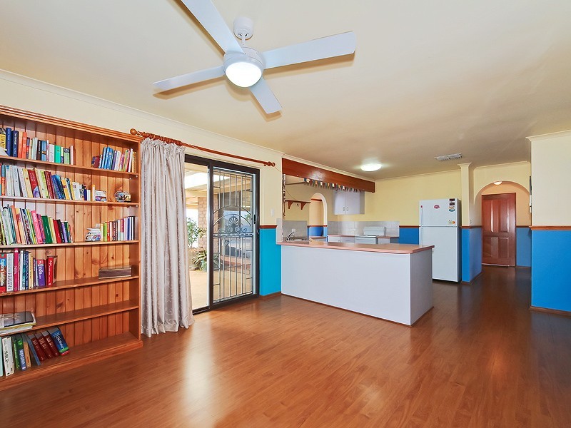 18 Seabreeze Crescent, Maslin Beach SA 5170