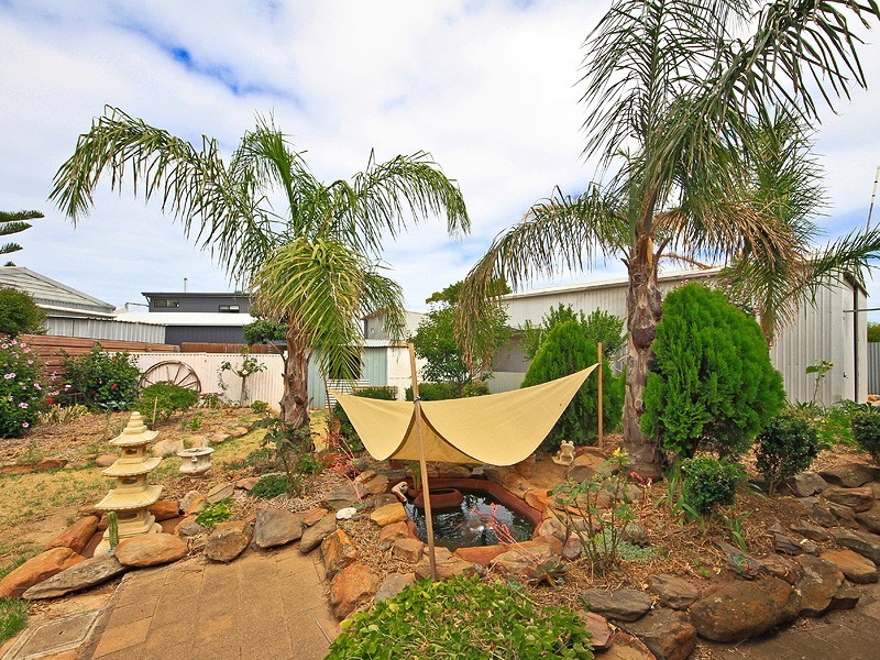 18 Seabreeze Crescent, Maslin Beach SA 5170