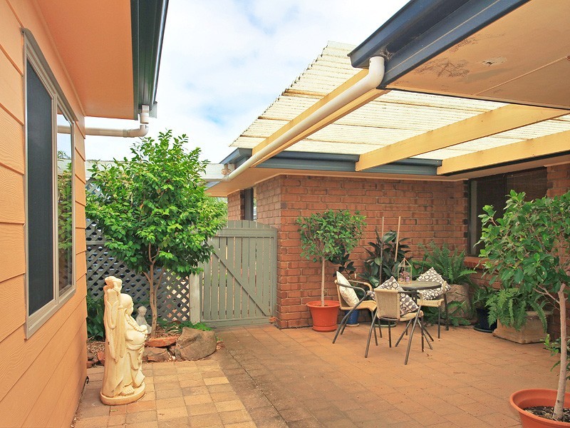 18 Seabreeze Crescent, Maslin Beach SA 5170