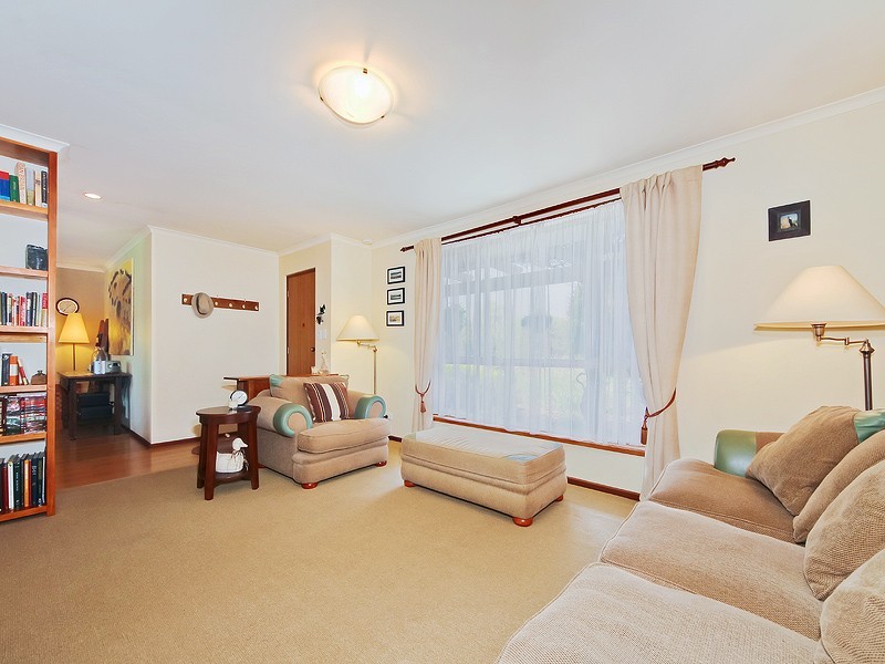 79 Valley View Drive, Mclaren Vale SA 5171