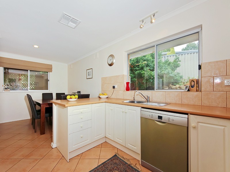 34 St Peters Terrace, Willunga SA 5172
