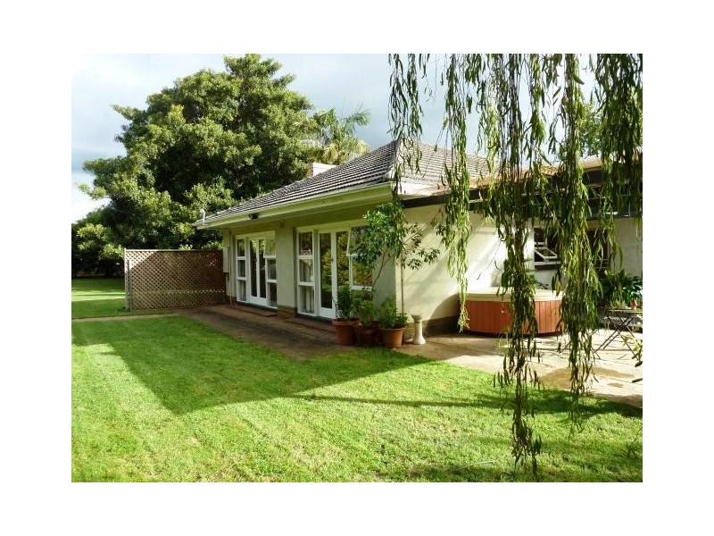 56 and 56a Aldinga Road, Willunga SA 5172