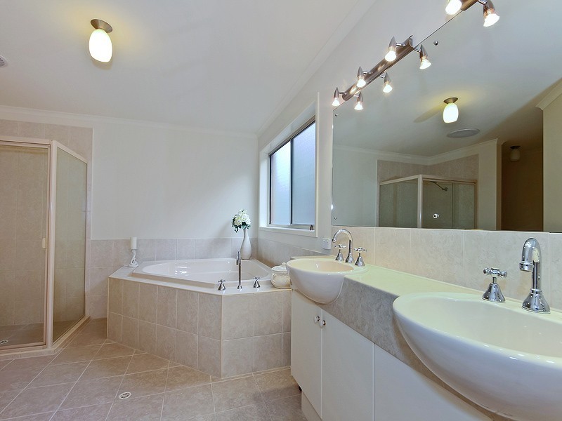 27 Tatachilla Road, Mclaren Vale SA 5171