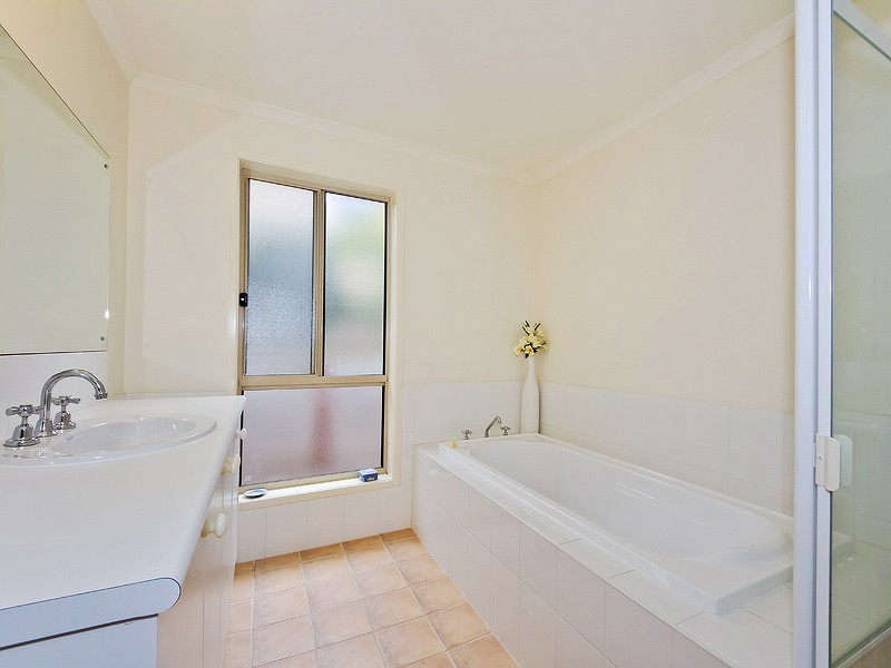 27 Tatachilla Road, Mclaren Vale SA 5171