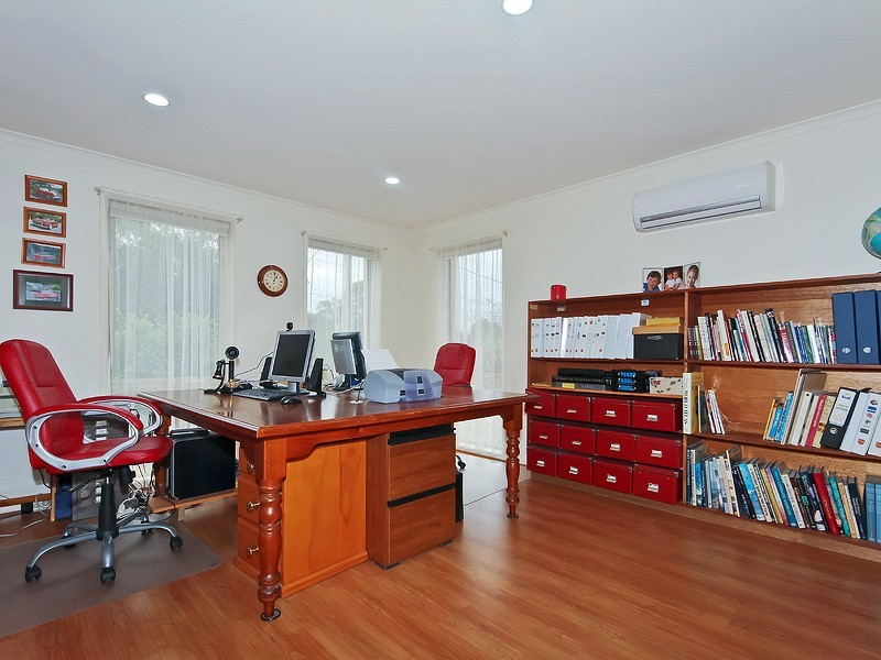 27 Tatachilla Road, Mclaren Vale SA 5171