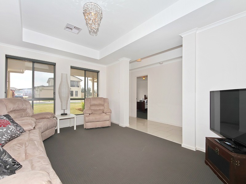 18 Pinkgum Avenue, Aldinga Beach SA 5173