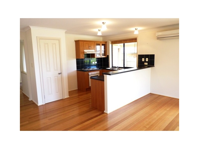 7 Baudin Crescent, Mount Compass SA 5210