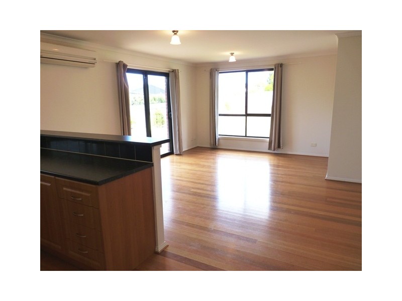 7 Baudin Crescent, Mount Compass SA 5210