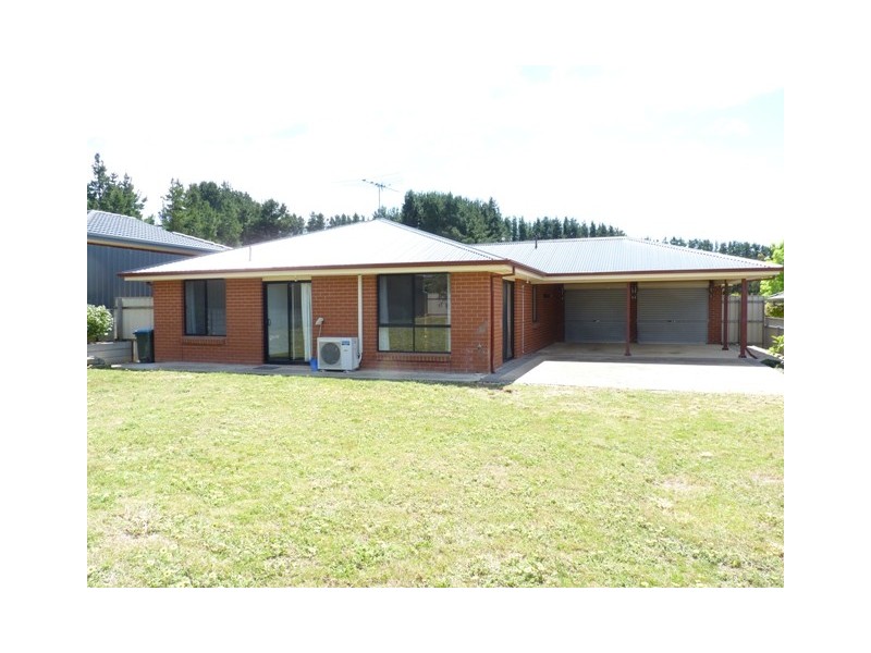 7 Baudin Crescent, Mount Compass SA 5210