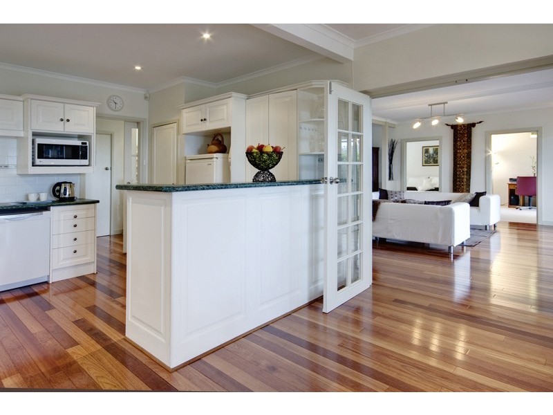 6 Leslie Street, Glen Osmond SA 5064