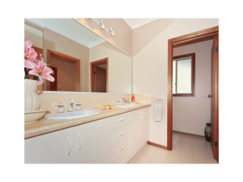 36a Chapman Avenue, Mclaren Vale SA 5171