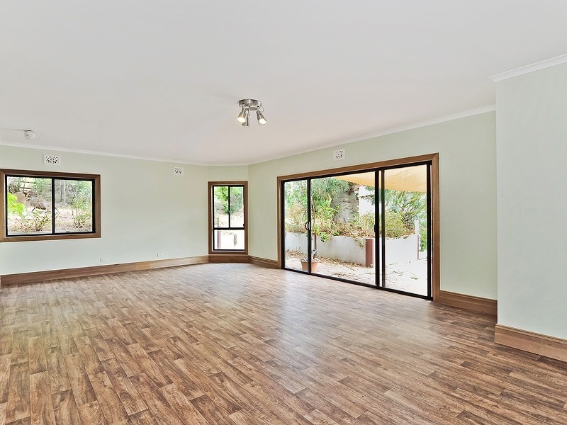 401 Blewitt Springs Road, Blewitt Springs SA 5171