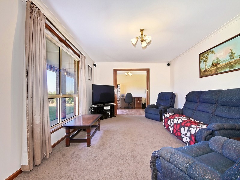 2 Jacobs Drive, Willunga SA 5172