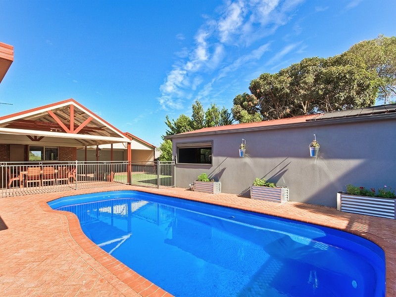 2 Jacobs Drive, Willunga SA 5172