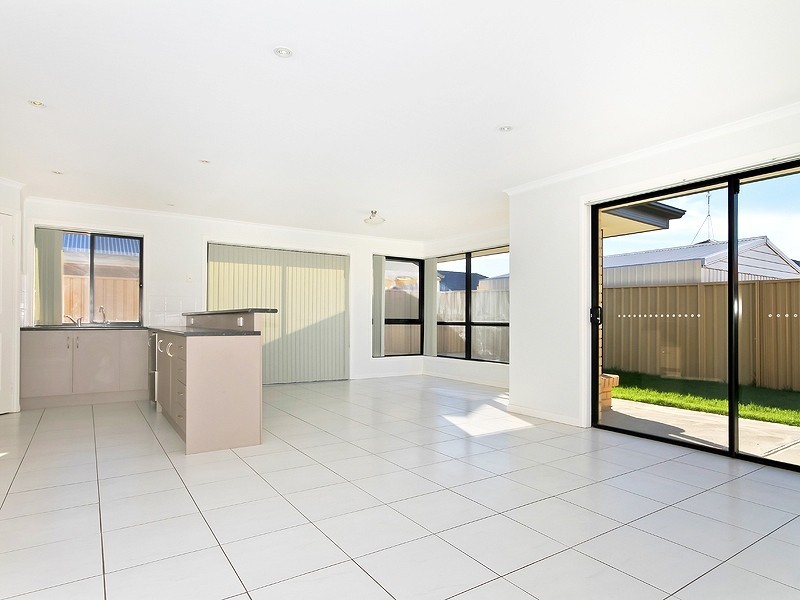 8 Knoll Avenue, Aldinga Beach SA 5173