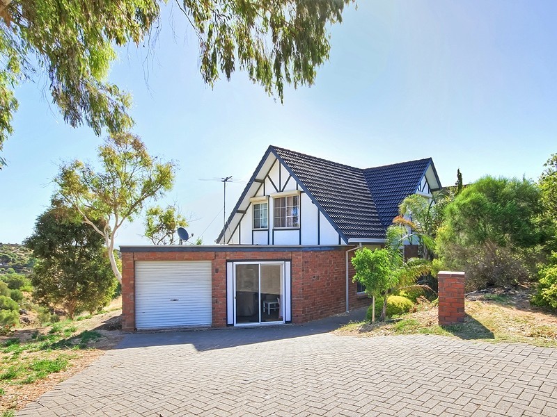 11 Drugal Court, Hallett Cove SA 5158