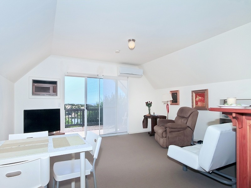 11 Drugal Court, Hallett Cove SA 5158