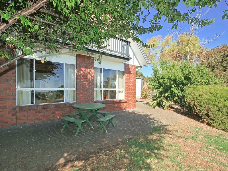 11 Drugal Court, Hallett Cove SA 5158