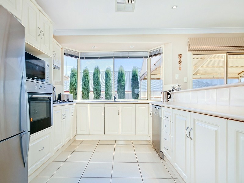 2 Tennyson Street, Seaford Rise SA 5169