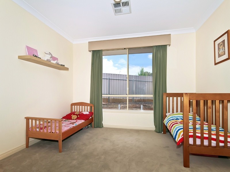 2 Tennyson Street, Seaford Rise SA 5169