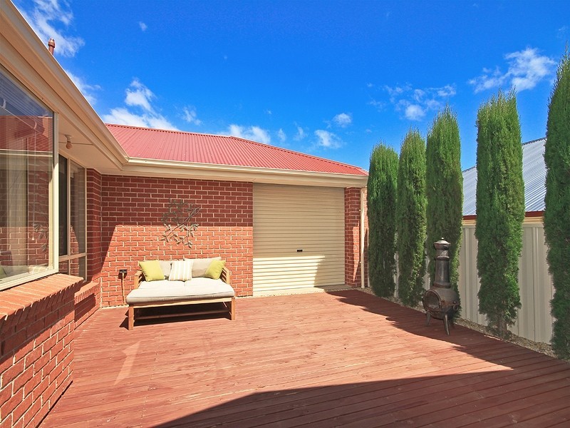 2 Tennyson Street, Seaford Rise SA 5169