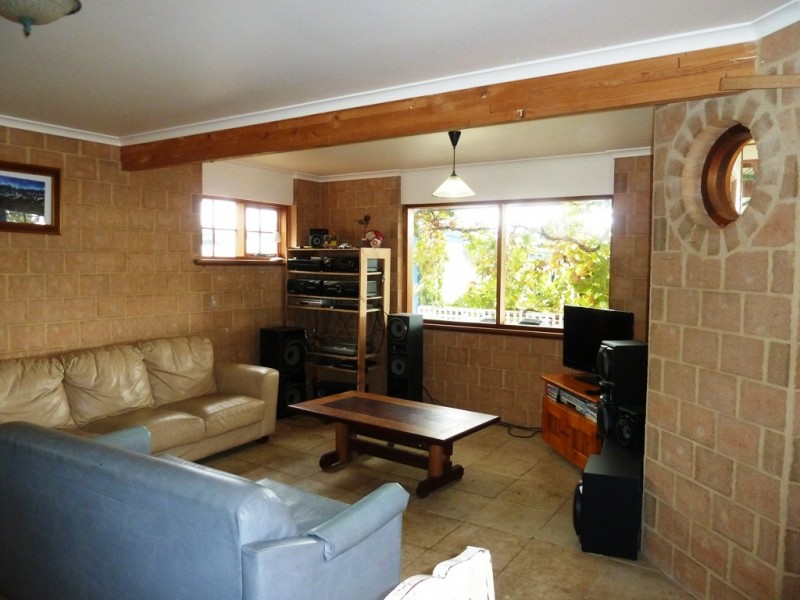 48 Giles Road, Willunga SA 5172