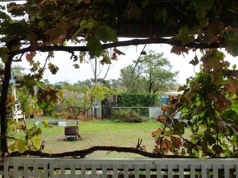 48 Giles Road, Willunga SA 5172