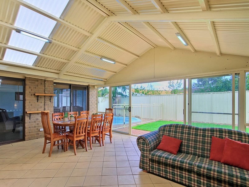 5 St John Court, Woodcroft SA 5162