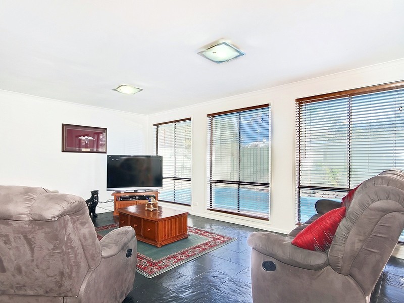 5 St John Court, Woodcroft SA 5162