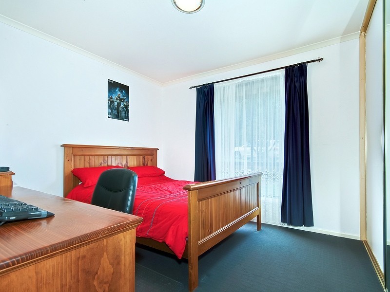5 St John Court, Woodcroft SA 5162