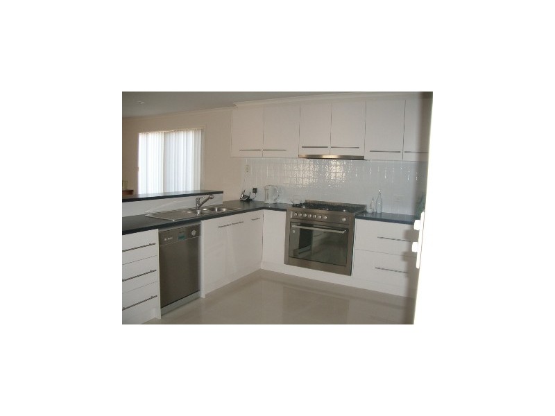 7 Kestrel Cct, Seaford Rise SA 5169