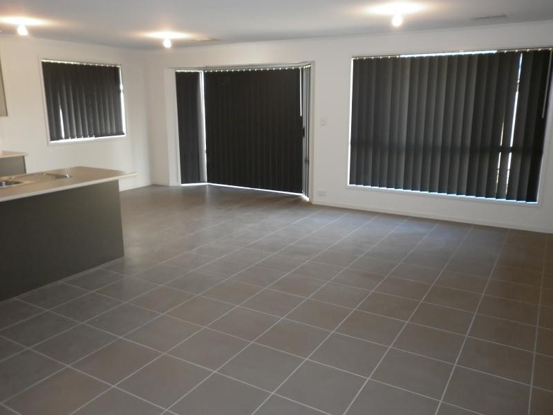 12 Ship Street, Seaford Meadows SA 5169