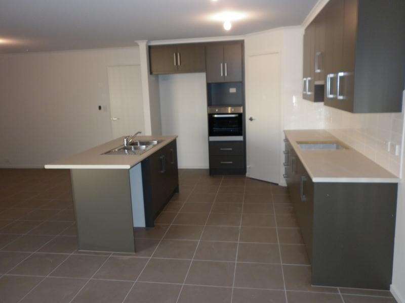 12 Ship Street, Seaford Meadows SA 5169